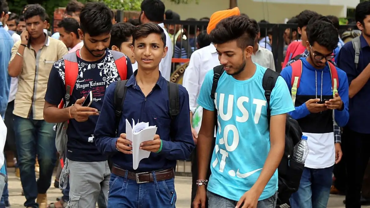 How Early Toppers Start Preparing for IBPS SO?